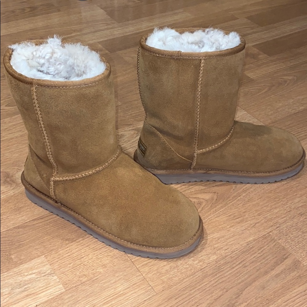 Kookaburra by UGG boots